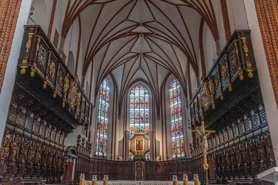 Polonia - Varsovia 047 - catedral de San Juan.jpg